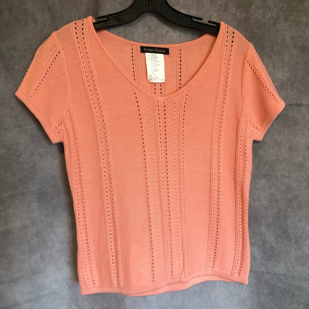 Light pink knitted Sydney Easton sweater